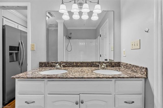 332 Brookside Court, Kernersville, NC 27284