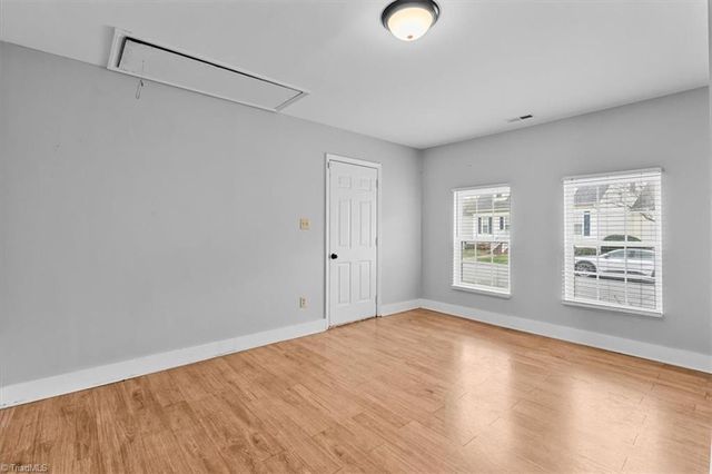 332 Brookside Court, Kernersville, NC 27284