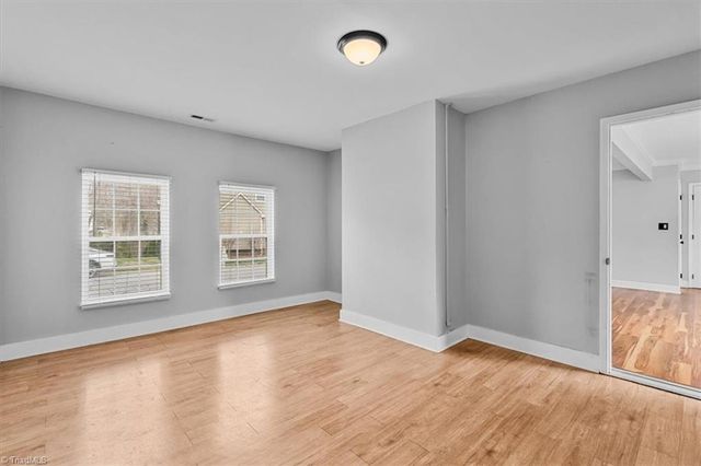 332 Brookside Court, Kernersville, NC 27284