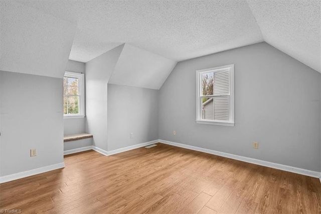 332 Brookside Court, Kernersville, NC 27284