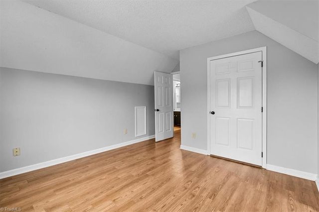 332 Brookside Court, Kernersville, NC 27284