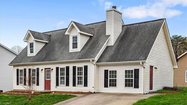 332 Brookside Court, Kernersville, NC 27284