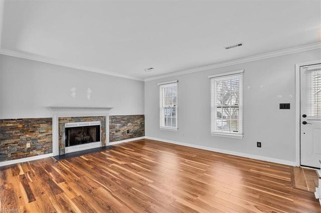 332 Brookside Court, Kernersville, NC 27284