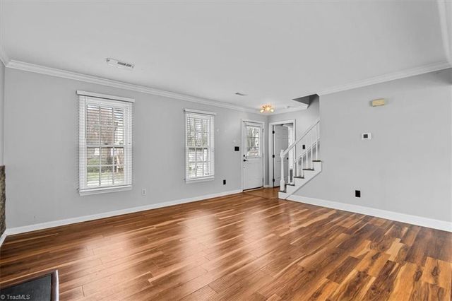 332 Brookside Court, Kernersville, NC 27284