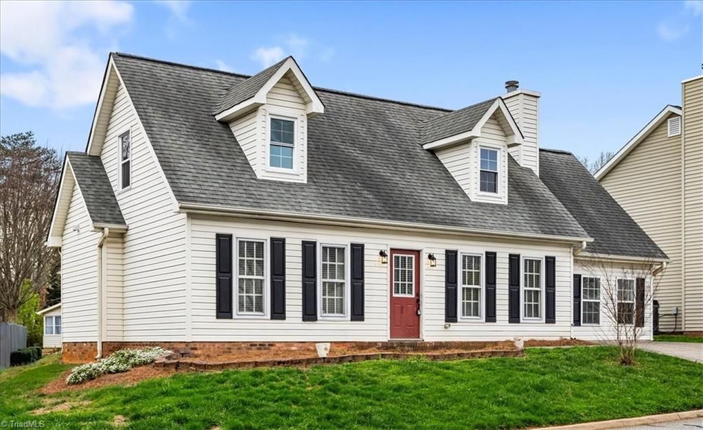 332 Brookside Court, Kernersville, NC 27284
