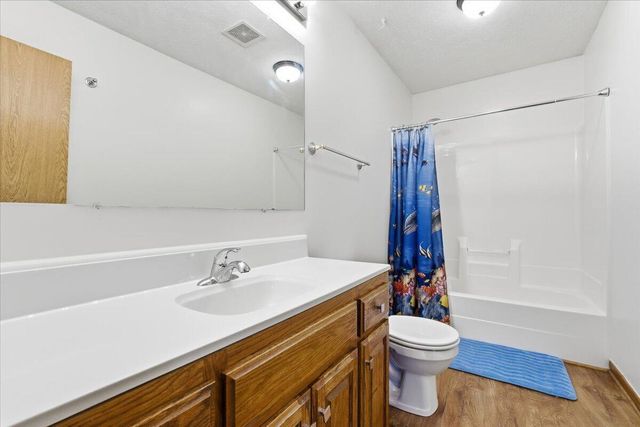 3210 AVENUE K, Council Bluffs, IA 51501