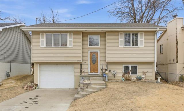 3210 AVENUE K, Council Bluffs, IA 51501