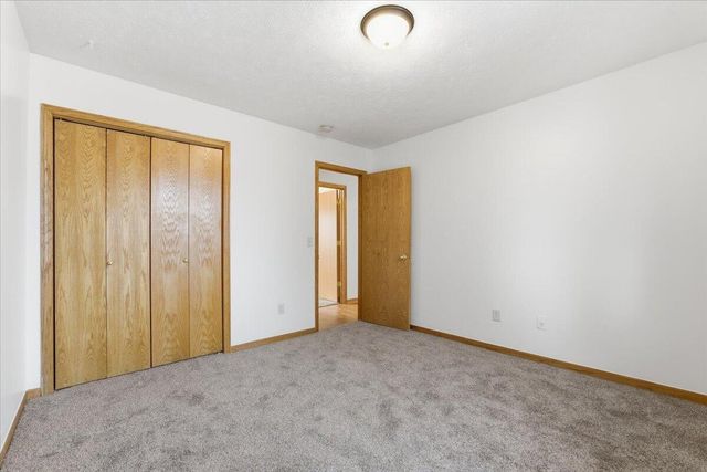 3210 AVENUE K, Council Bluffs, IA 51501