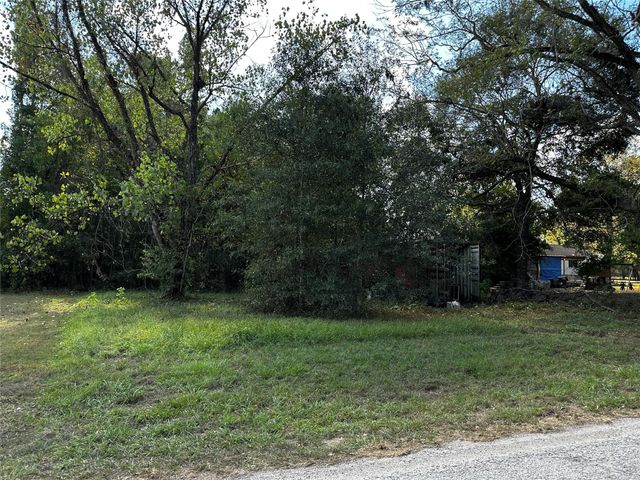 27700 Knoll Acres, New Caney, TX 77357