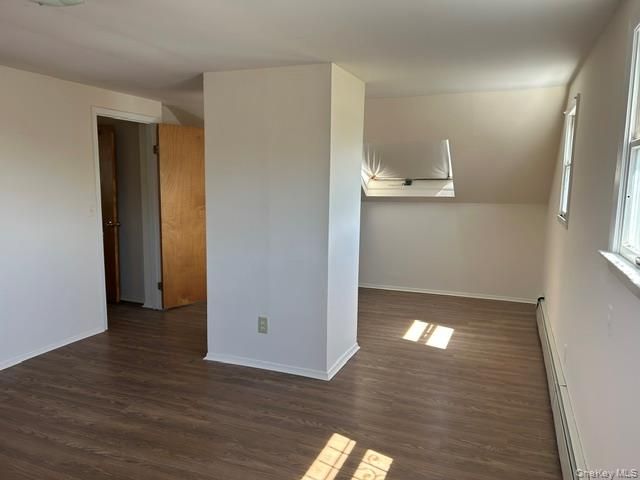 14 Cinder Lane, Hicksville, NY 11801