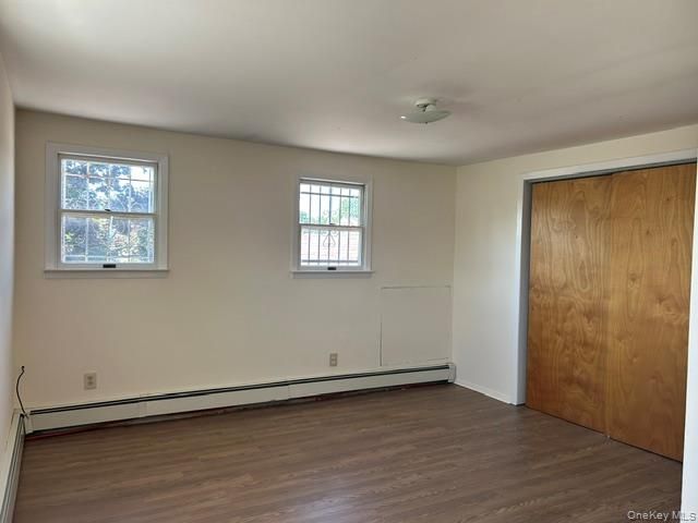 14 Cinder Lane, Hicksville, NY 11801