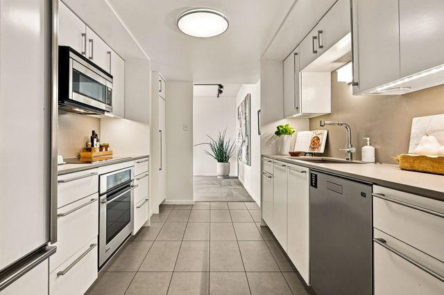 3310 Fairmount Street 10F, Dallas, TX 75201