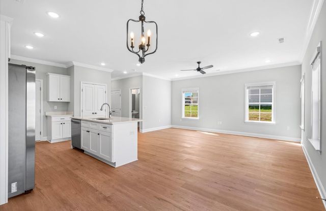 141 Andros Dr, Dalton, GA 30721