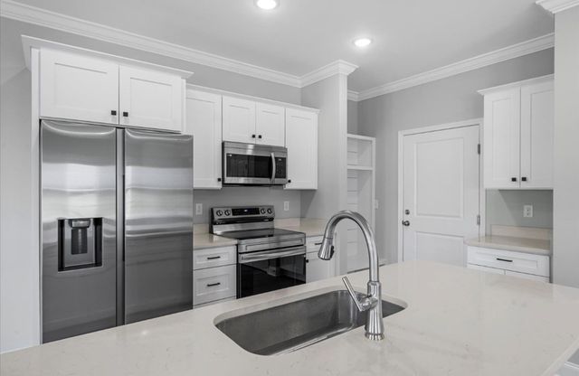 141 Andros Dr, Dalton, GA 30721