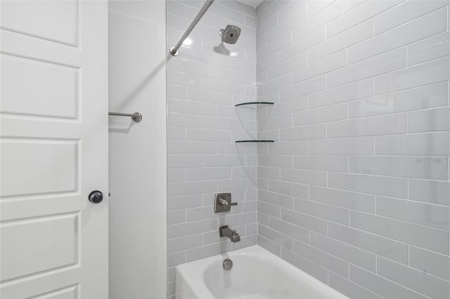 713 W 109th Street S, Jenks, OK 74037