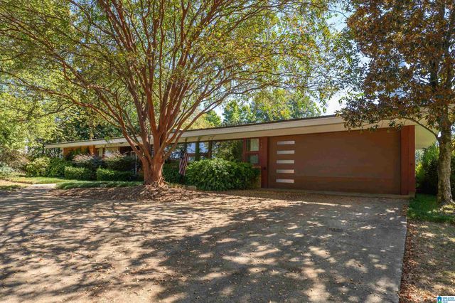2423 VESTAVIA DRIVE, Vestavia Hills, AL 35216