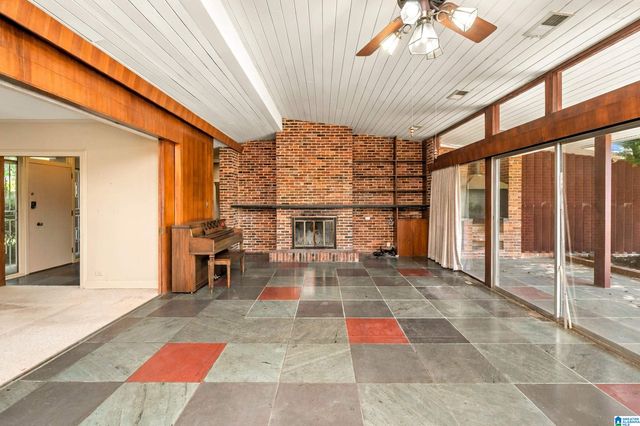 2423 VESTAVIA DRIVE, Vestavia Hills, AL 35216