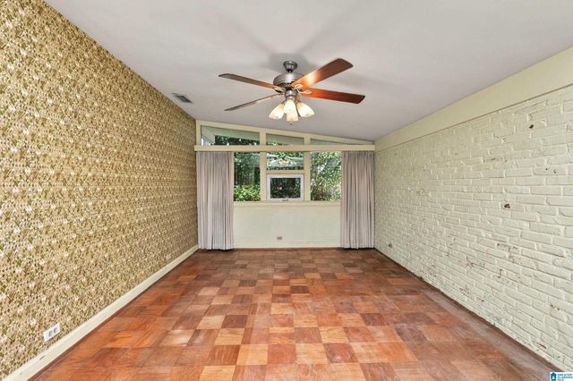 2423 VESTAVIA DRIVE, Vestavia Hills, AL 35216