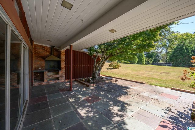 2423 VESTAVIA DRIVE, Vestavia Hills, AL 35216