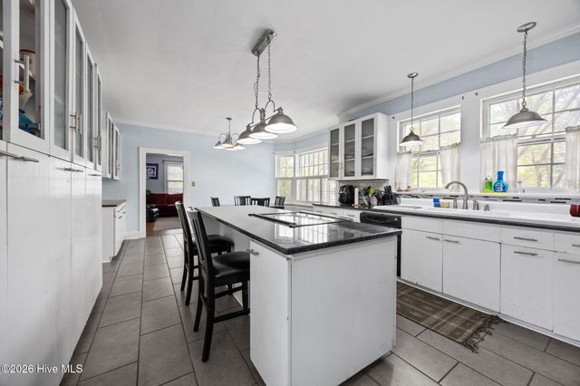 1608 E 5th Street, Greenville, NC 27858