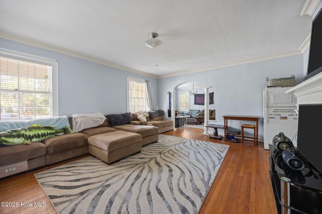 1608 E 5th Street, Greenville, NC 27858