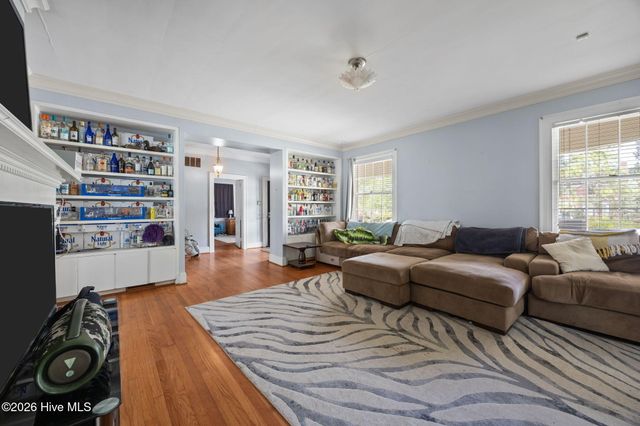 1608 E 5th Street, Greenville, NC 27858