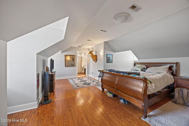 1608 E 5th Street, Greenville, NC 27858