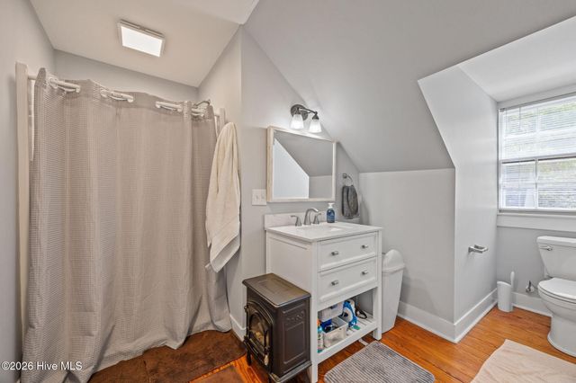 1608 E 5th Street, Greenville, NC 27858