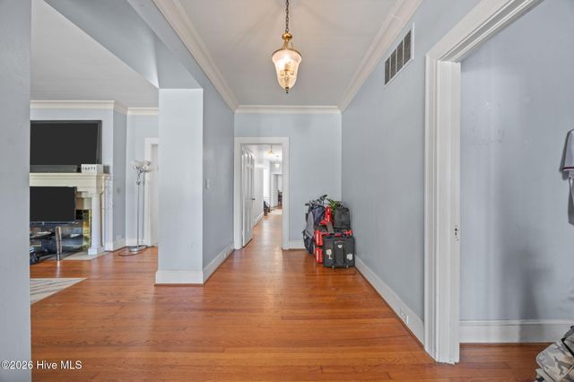 1608 E 5th Street, Greenville, NC 27858