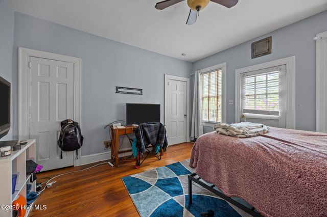 1608 E 5th Street, Greenville, NC 27858