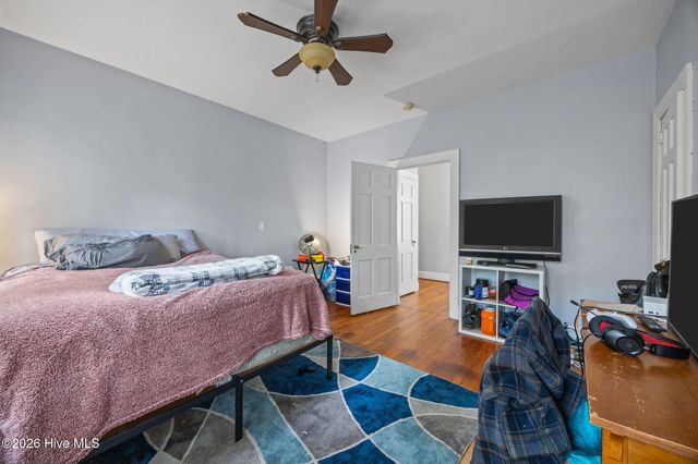 1608 E 5th Street, Greenville, NC 27858