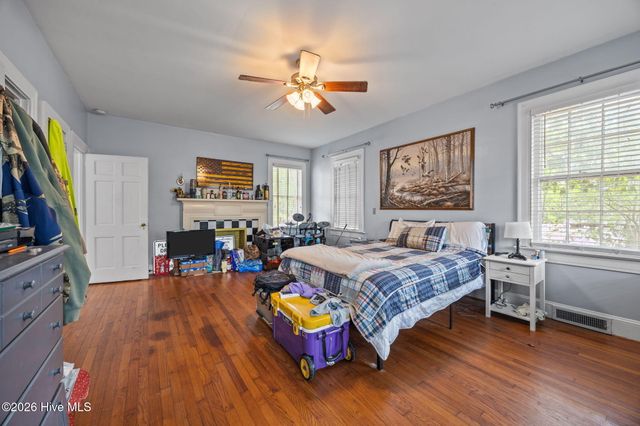 1608 E 5th Street, Greenville, NC 27858