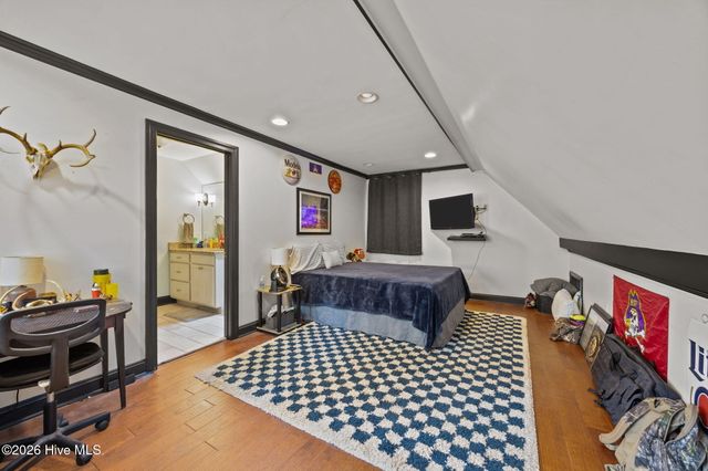 1608 E 5th Street, Greenville, NC 27858