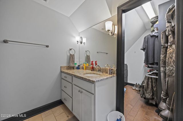 1608 E 5th Street, Greenville, NC 27858