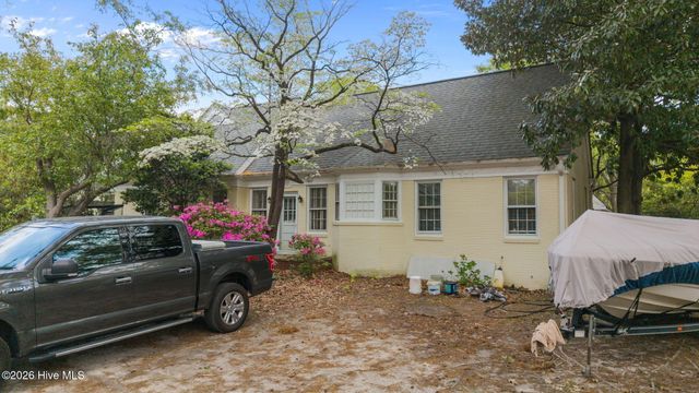 1608 E 5th Street, Greenville, NC 27858