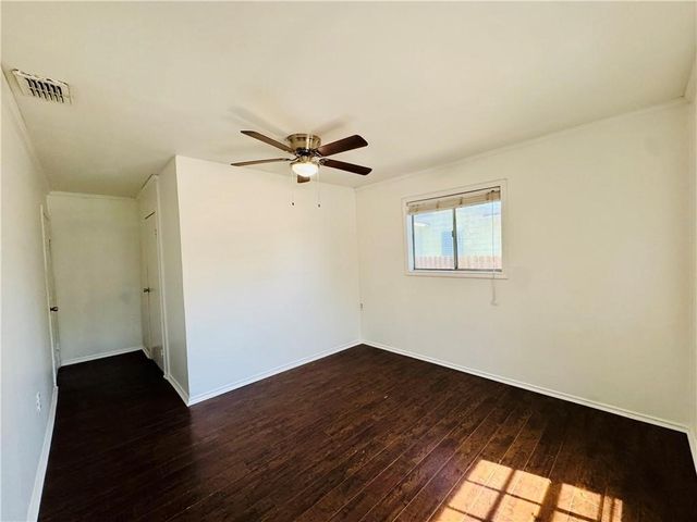 746 Lansdown Dr, Corpus Christi, TX 78412