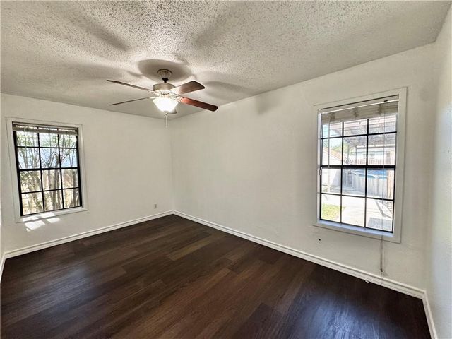 746 Lansdown Dr, Corpus Christi, TX 78412