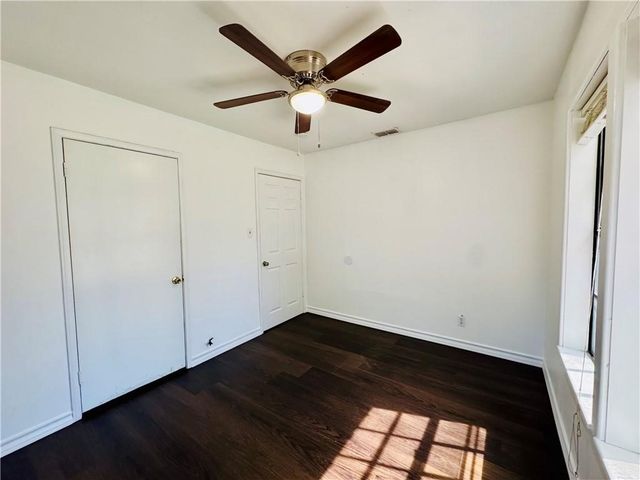 746 Lansdown Dr, Corpus Christi, TX 78412