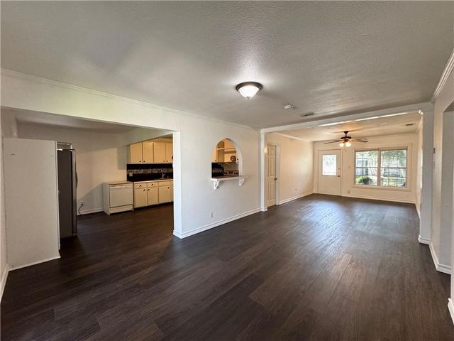 746 Lansdown Dr, Corpus Christi, TX 78412