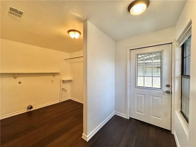 746 Lansdown Dr, Corpus Christi, TX 78412