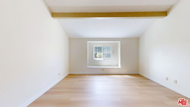 7814 Woodhall Avenue, Canoga Park (los Angeles), CA 91304