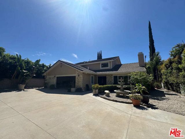7814 Woodhall Avenue, Canoga Park (los Angeles), CA 91304