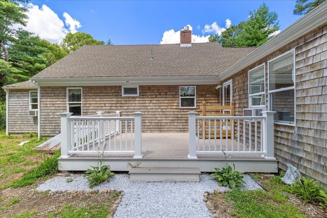 15 Melissa Ave, Mashpee, MA 02649