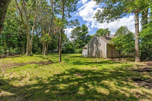 15 Melissa Ave, Mashpee, MA 02649
