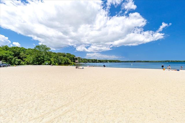 15 Melissa Ave, Mashpee, MA 02649