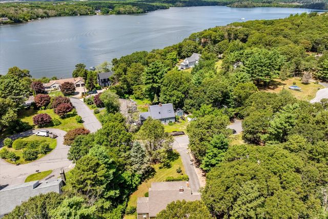 15 Melissa Ave, Mashpee, MA 02649