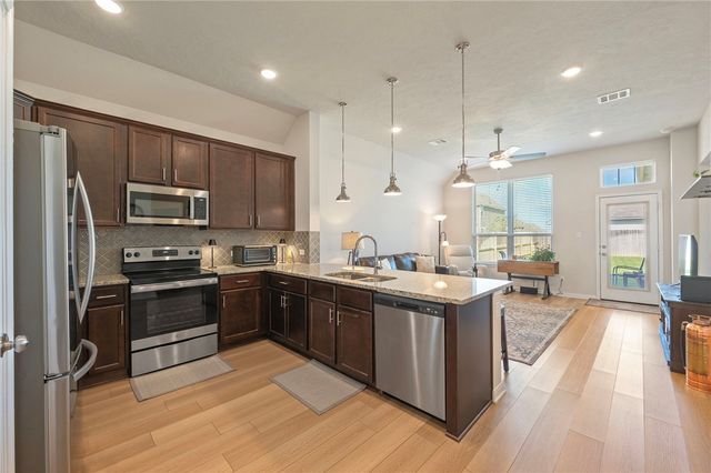 1910 Shimla Court, Bryan, TX 77807