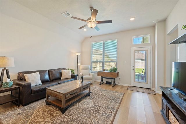 1910 Shimla Court, Bryan, TX 77807