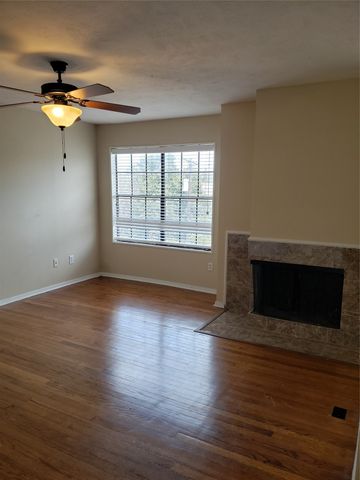 5757 MARTEL Avenue B10, Dallas, TX 75206