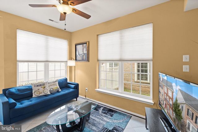 42496 LEGACY PARK DR, Brambleton, VA 20148